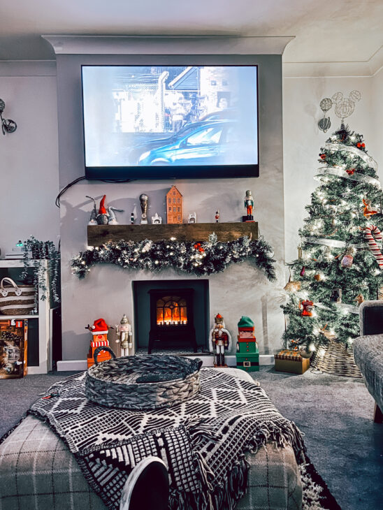 Breathing New Life into Your Space - Creative Ideas for Decorating an Unused Fireplace 4 Breathing New Life into Your Space - Creative Ideas for Decorating an Unused Fireplace