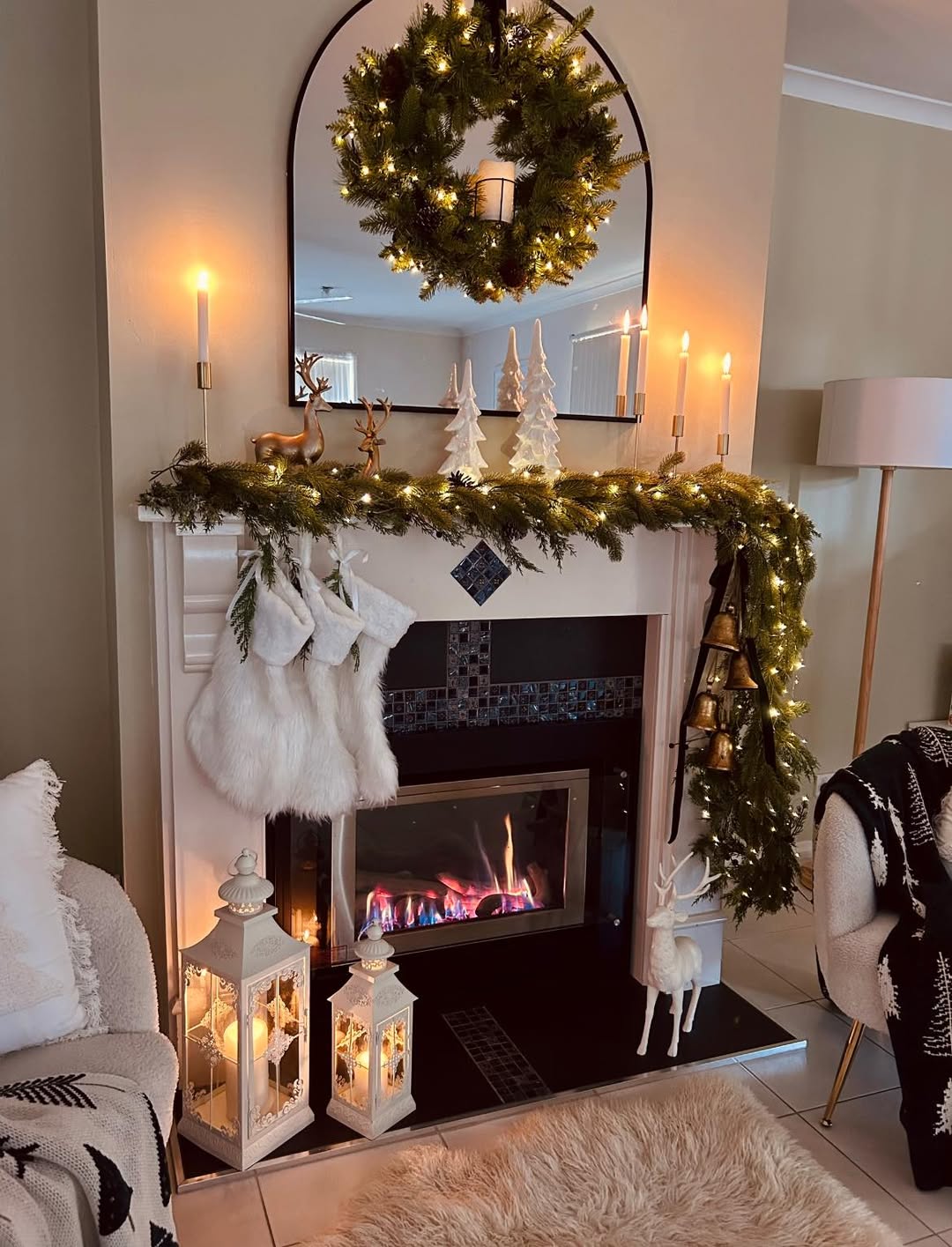 Maximizing Style Decorate a Deep Corner Fireplace Mantel Like a Pro – Tips, Tricks & Creative Ideas 3 Maximizing Style Decorate a Deep Corner Fireplace Mantel Like a Pro – Tips, Tricks & Creative Ideas
