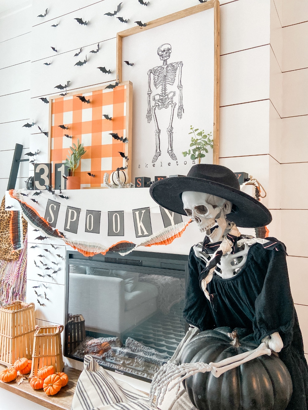 Spooky Mantel Magic - A Guide to Halloween Decorating That Wows 3 Spooky Mantel Magic - A Guide to Halloween Decorating That Wows