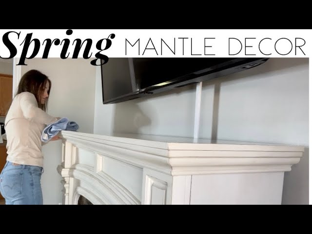 Mastering the Art of Space - How to Decorate a Mantel with a TV for Style and Functionality 6 Mastering the Art of Space - How to Decorate a Mantel with a TV for Style and Functionality