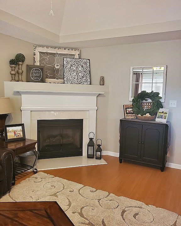 maximizing style decorate a deep corner fireplace mantel like a pro tips tricks creative ideas 6926cf98a0e48.jpg