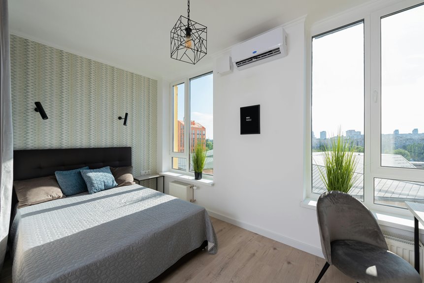 hot bedroom despite air conditioning